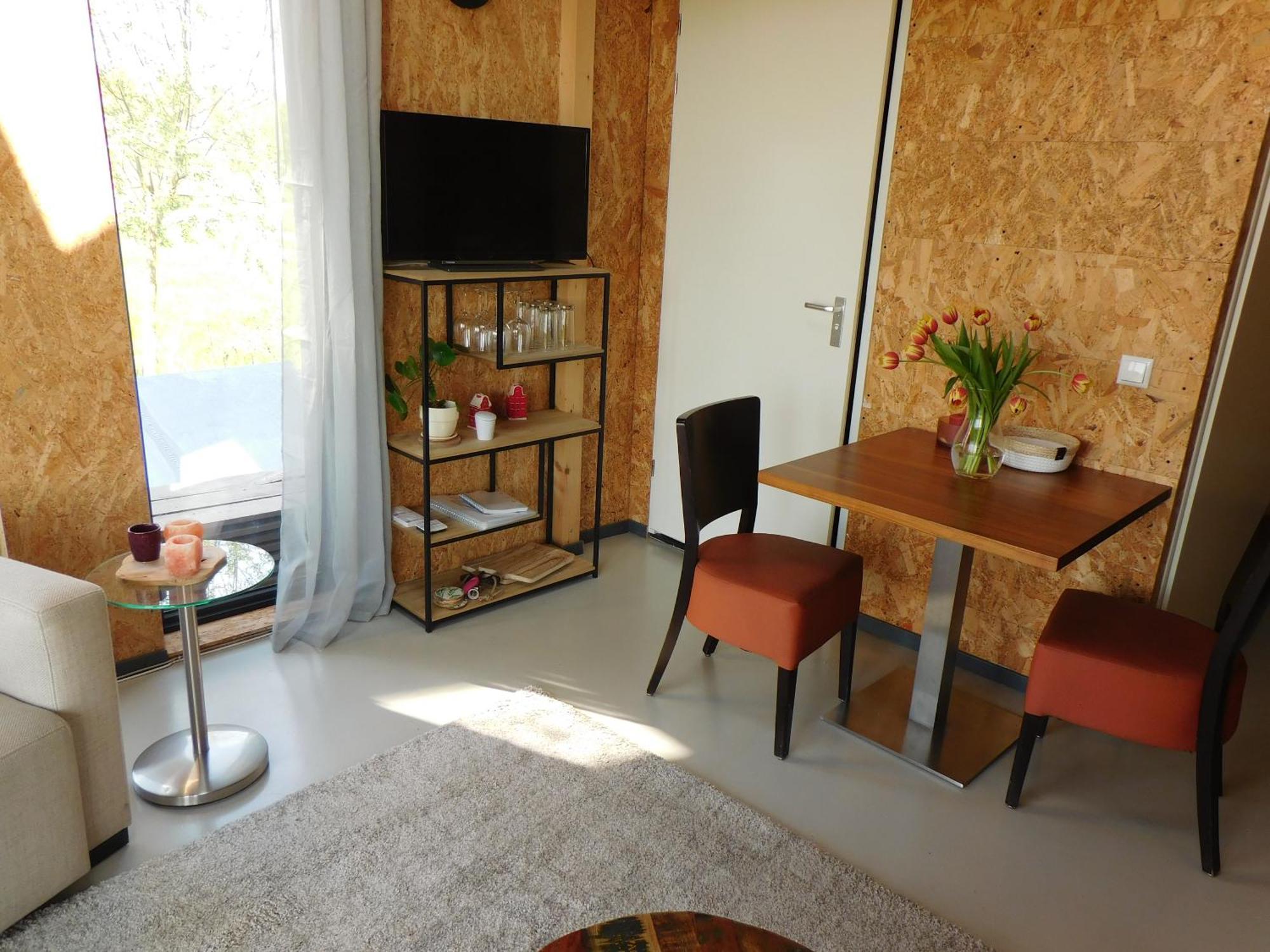 Deel Erf Het 8Ste Werk Apartment กัมเปิน ภายนอก รูปภาพ