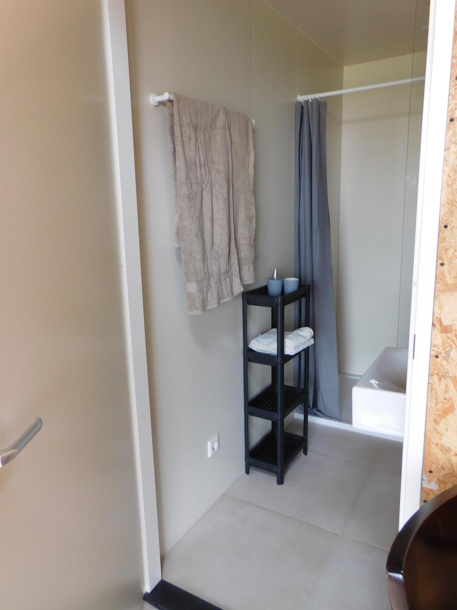 Deel Erf Het 8Ste Werk Apartment กัมเปิน ภายนอก รูปภาพ