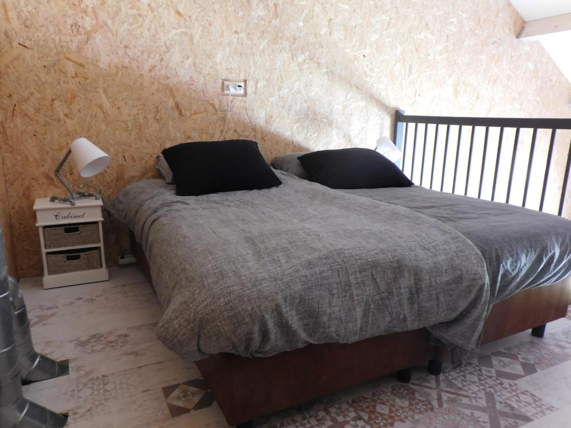 Deel Erf Het 8Ste Werk Apartment กัมเปิน ภายนอก รูปภาพ
