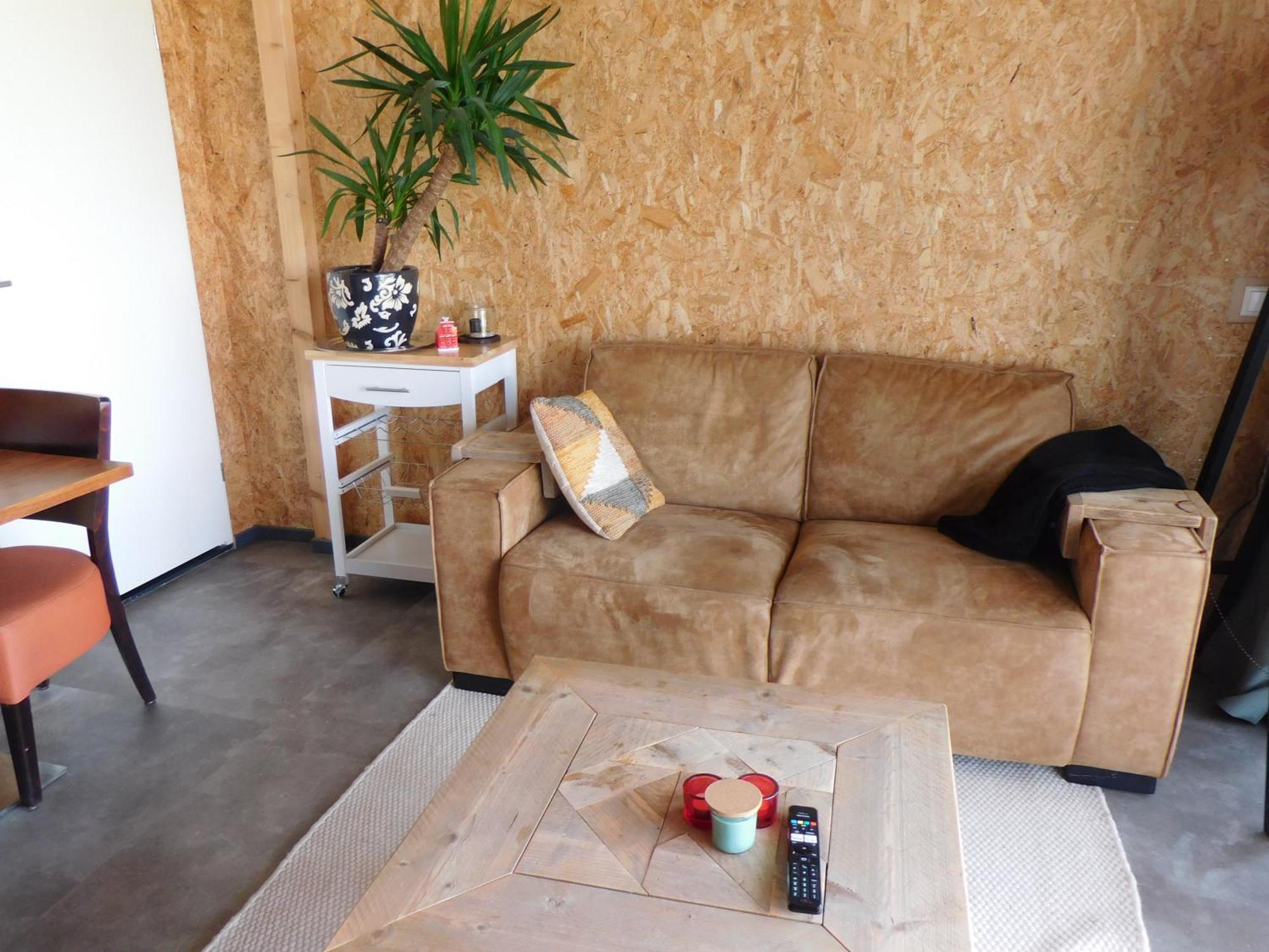 Deel Erf Het 8Ste Werk Apartment กัมเปิน ภายนอก รูปภาพ
