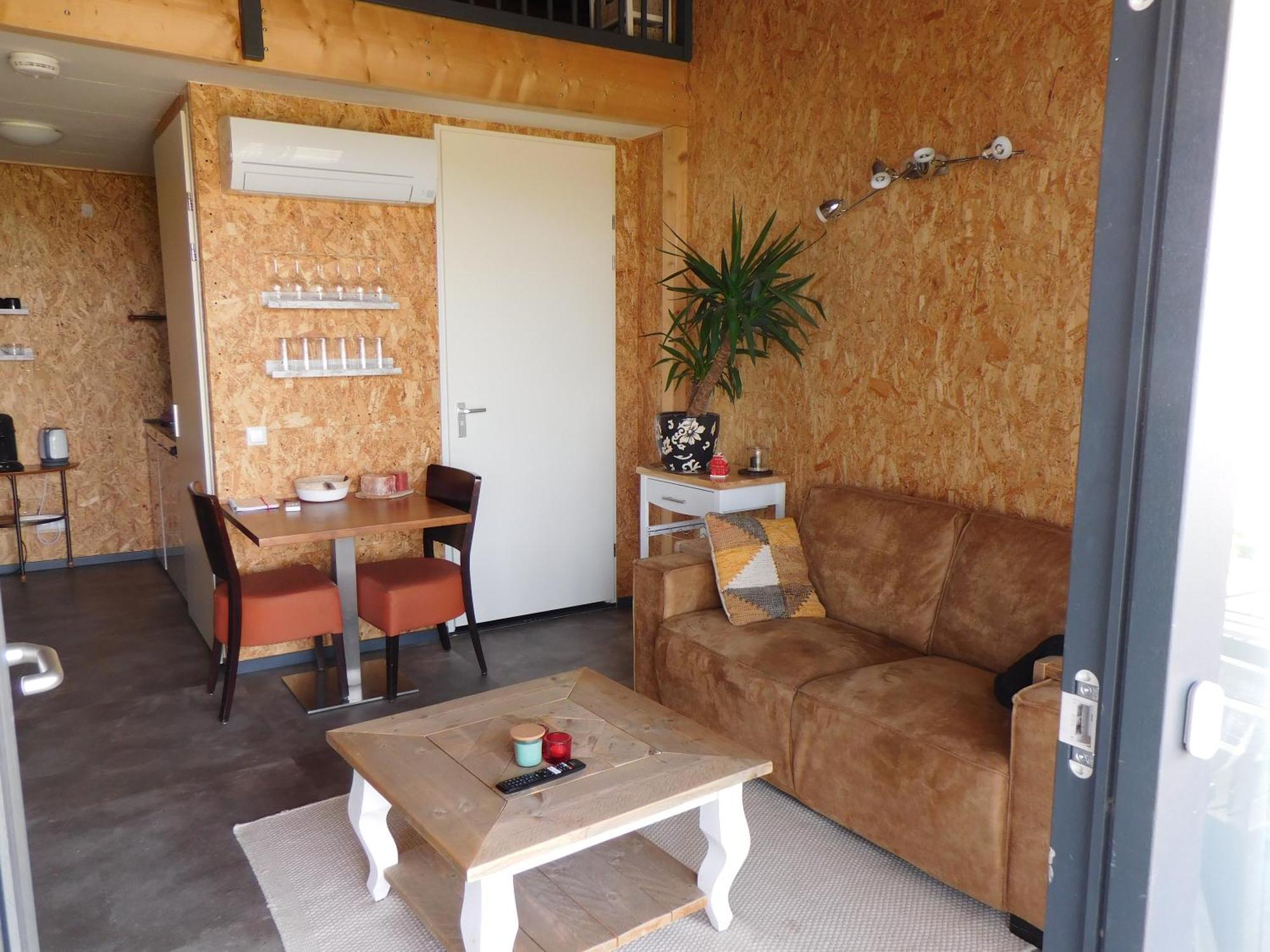 Deel Erf Het 8Ste Werk Apartment กัมเปิน ภายนอก รูปภาพ